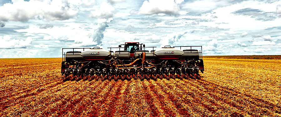 Equipamentos e Máquinas Agrícolas